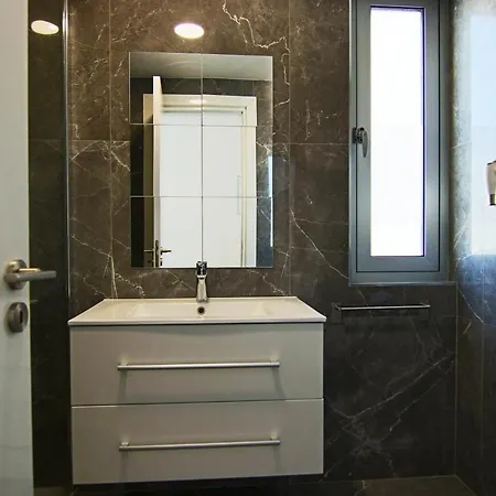 Phaedrus Living: Luxury 501 *